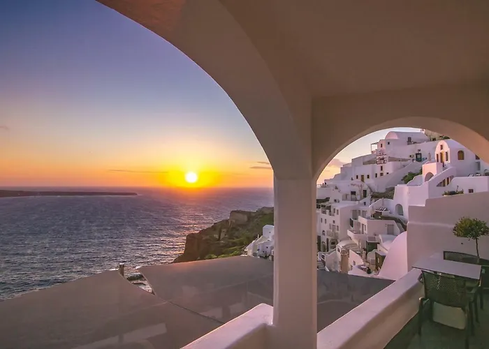 ثيودورا سويتس *