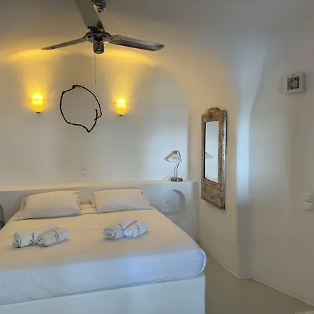 Theodora (adults Only) Apartment Oia (Santorini)