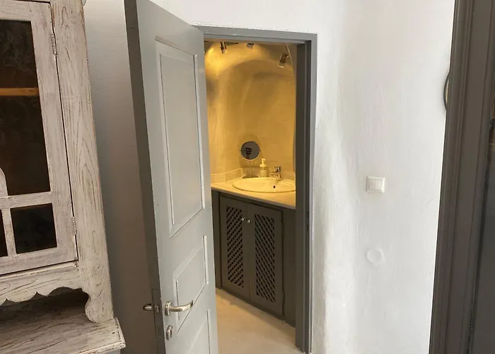 Theodora (adults Only) *