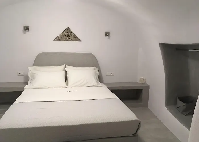 Theodora (adults Only) Oia (Santorini)