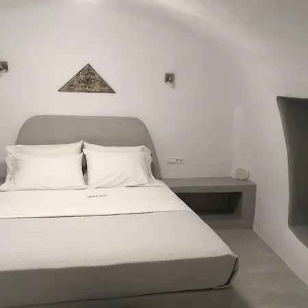 Theodora (adults Only) Oia